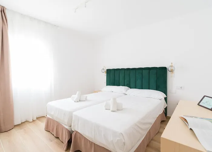 شقة Homeforguest Moderno Con Piscina En كوراليهو