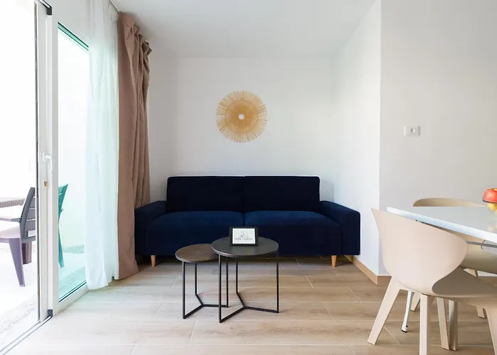 公寓 Homeforguest Moderno Con Piscina En