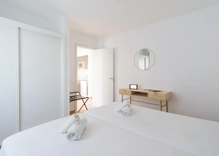 公寓 Homeforguest Moderno Con Piscina En