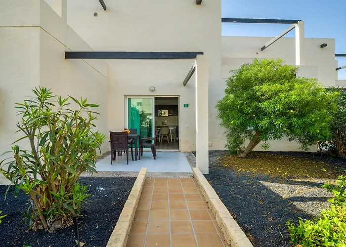 Homeforguest Moderno Con Piscina En דירה *