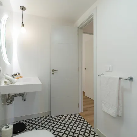 Апартаменты Homeforguest Moderno Con Piscina En *